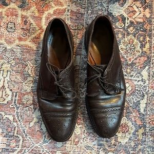 Dark brown vintage dress shoes 👞